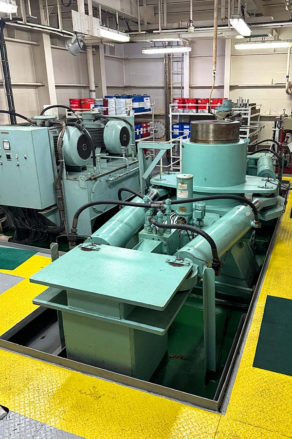 ship service cylinder type 02