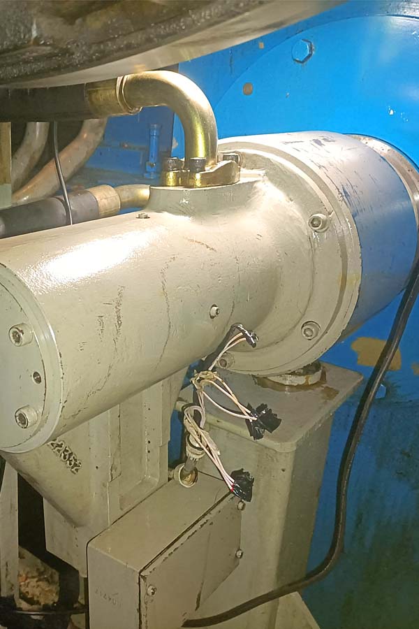 ship service propeller 04