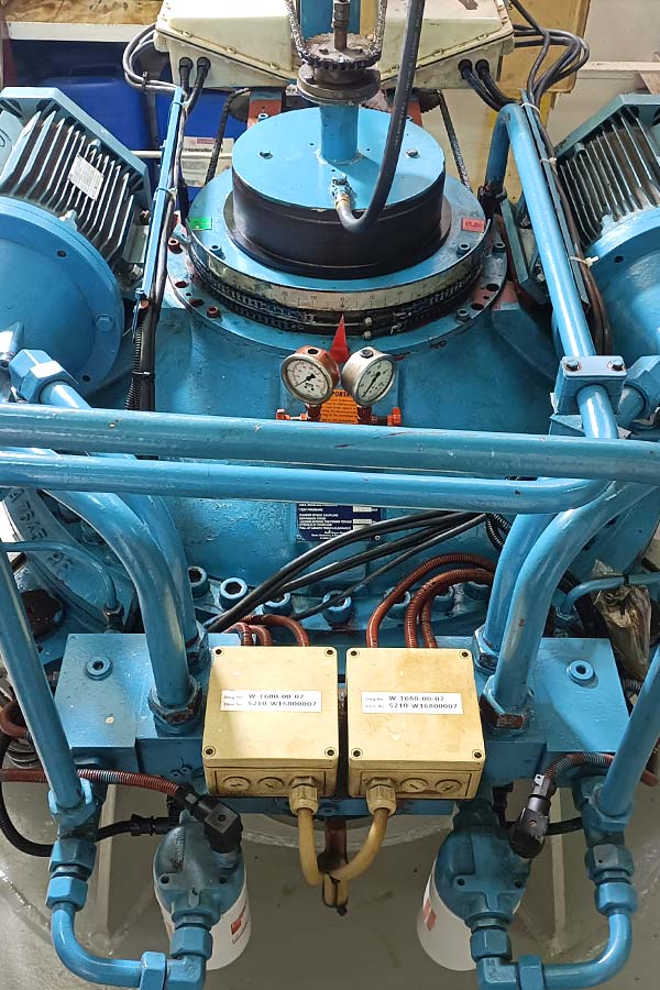 ship service rotary vane 08