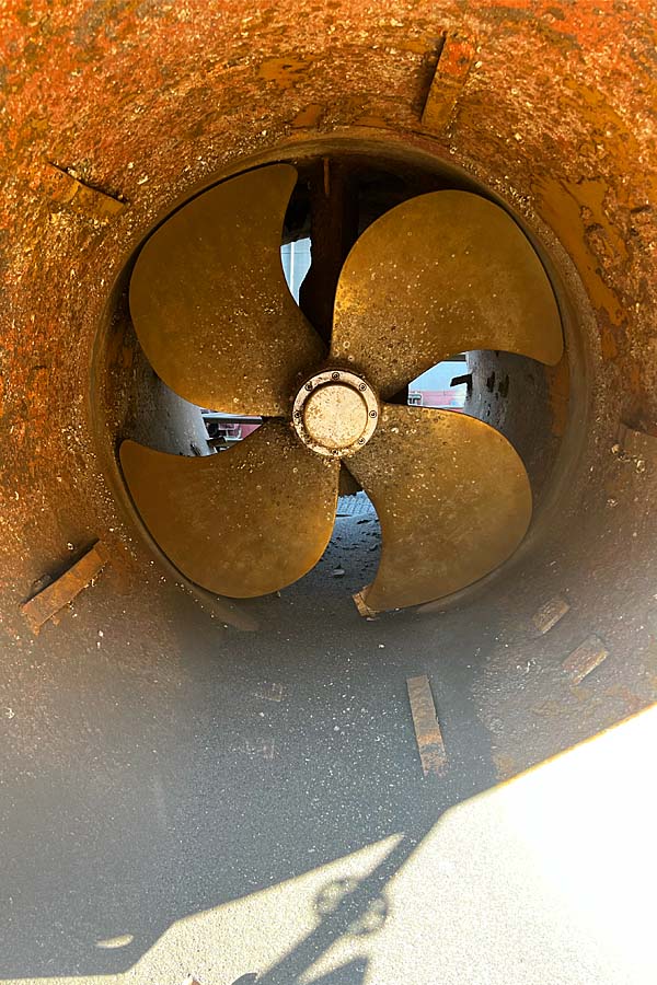 ship service thruster 06